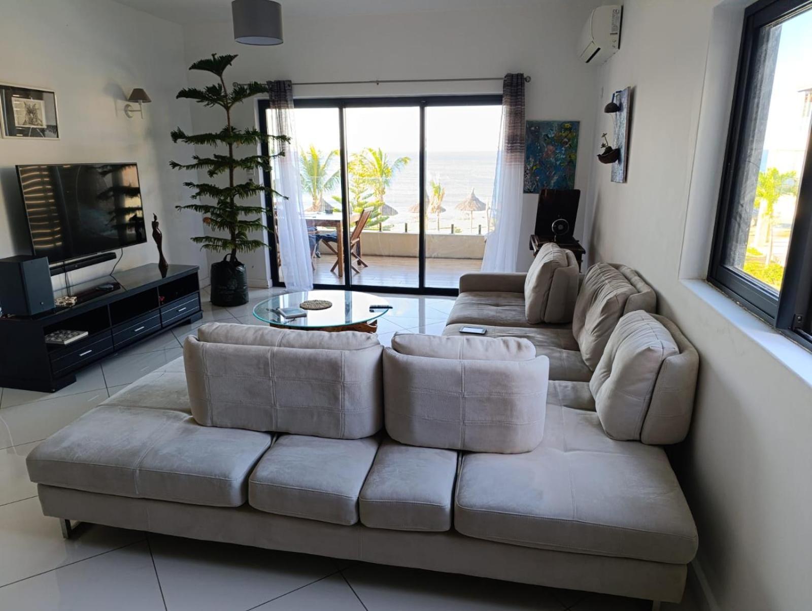 Magnificent Sea-View Apartment Flic-en-Flacq 외부 사진