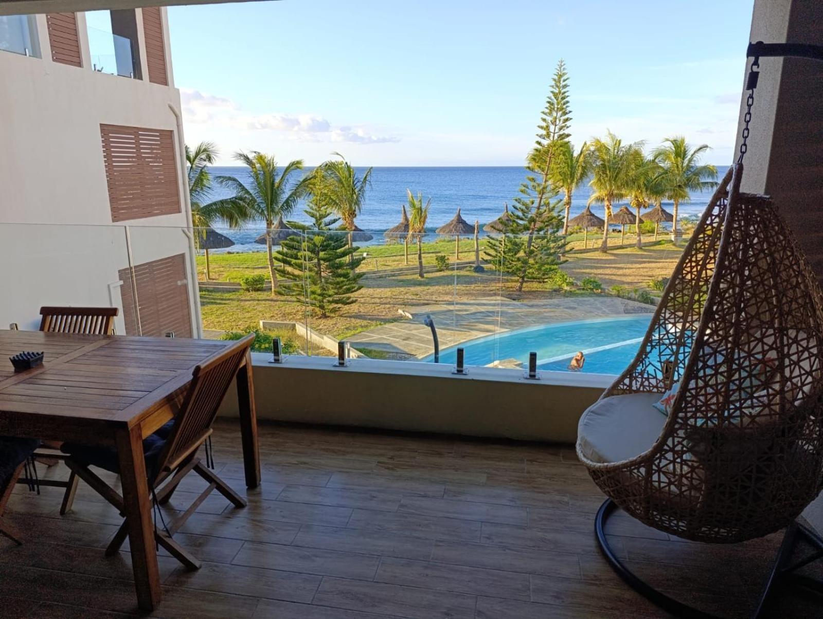 Magnificent Sea-View Apartment Flic-en-Flacq 외부 사진